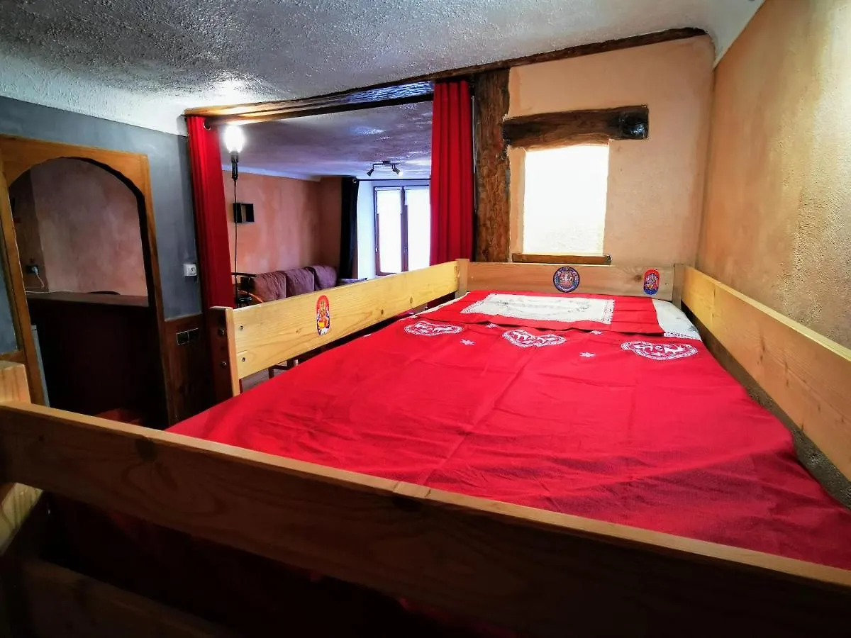 Ferienwohnung Loft Avec Coin Montagne Briançon Apartment